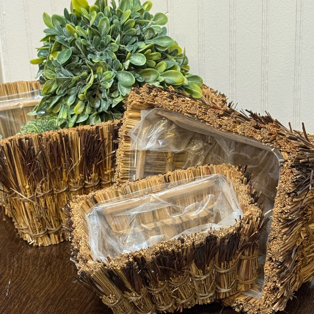Set Of 3 Nesting Planters Baskets Straw Grass With Liner
